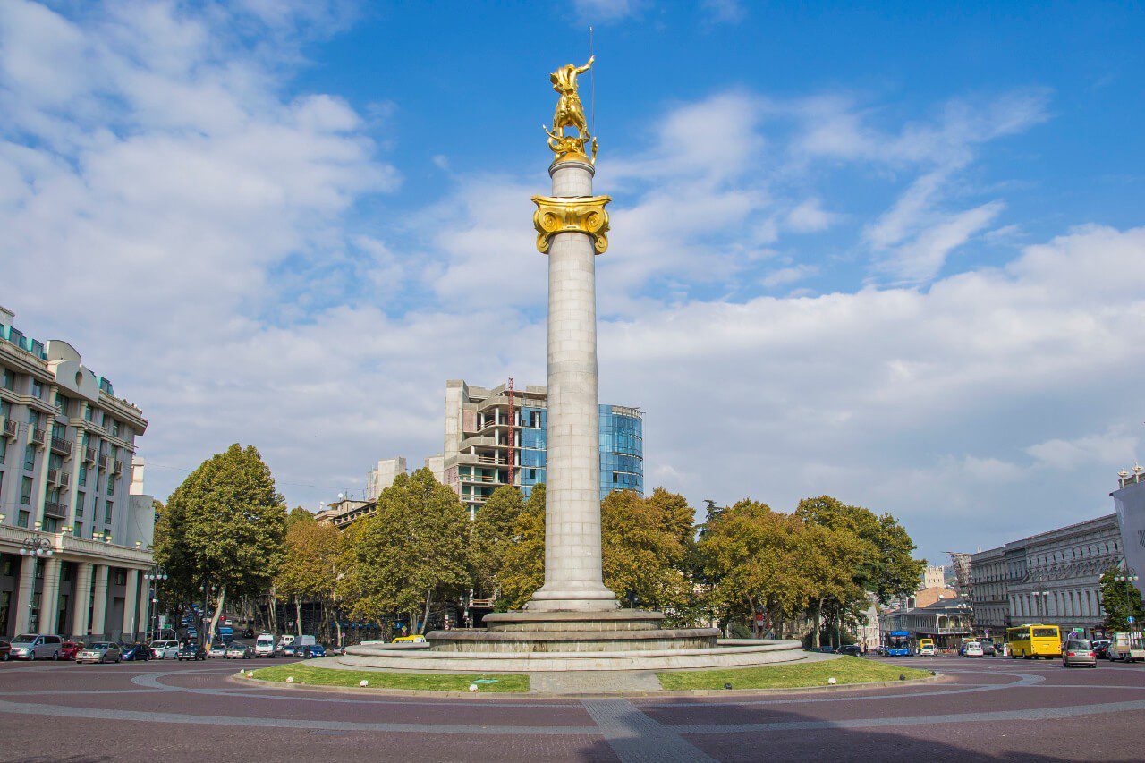 Plac Wolności w centrum Tbilisi