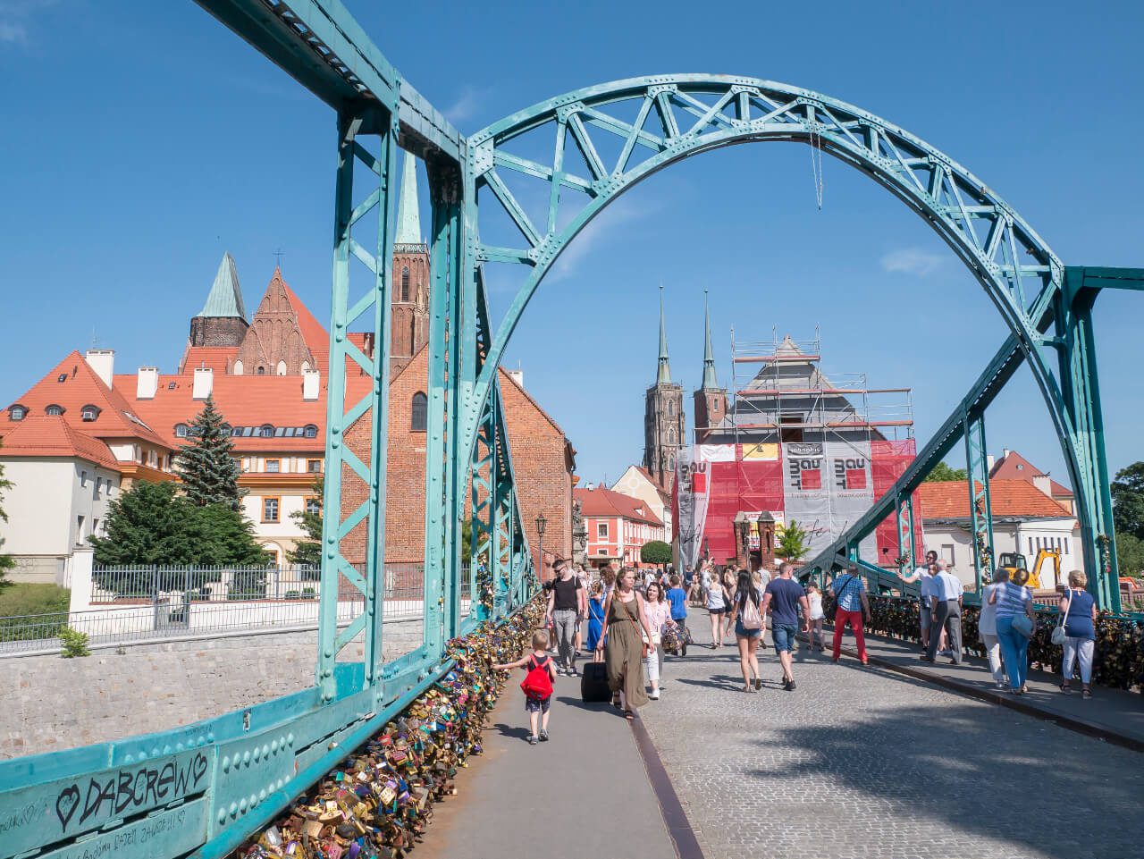 Wejście na Ostrów Tumski widziane z Mostu Tumskiego