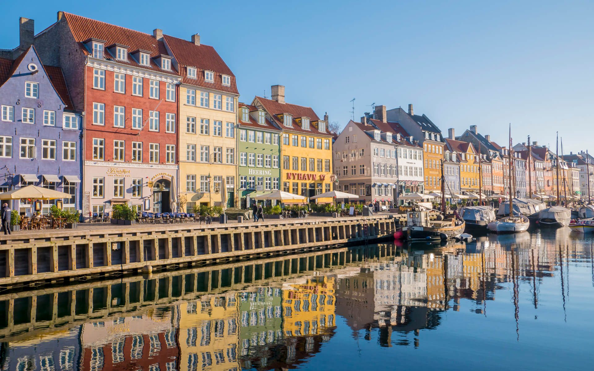 Zwiedzanie Kopenhagi w weekend. Jak tanio zwiedzić miasto?