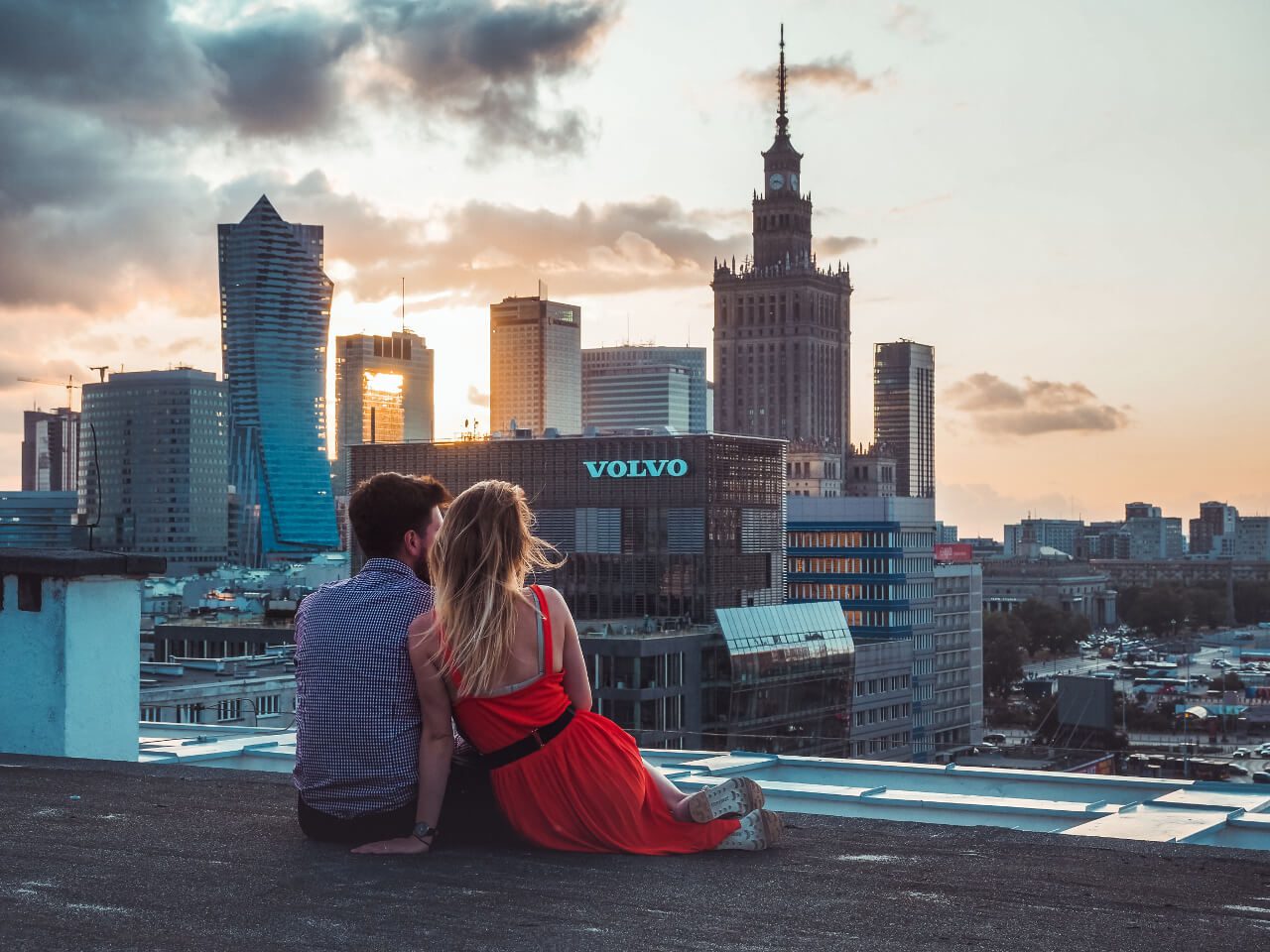 Ania i Artur z Warszawą w tle