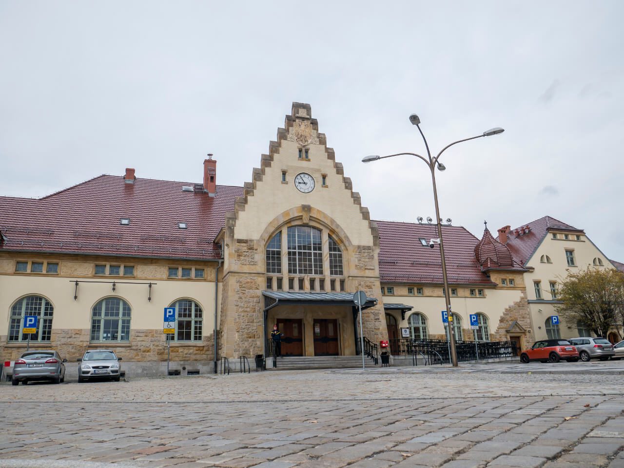 Budynek dworca Świdnica Miasto