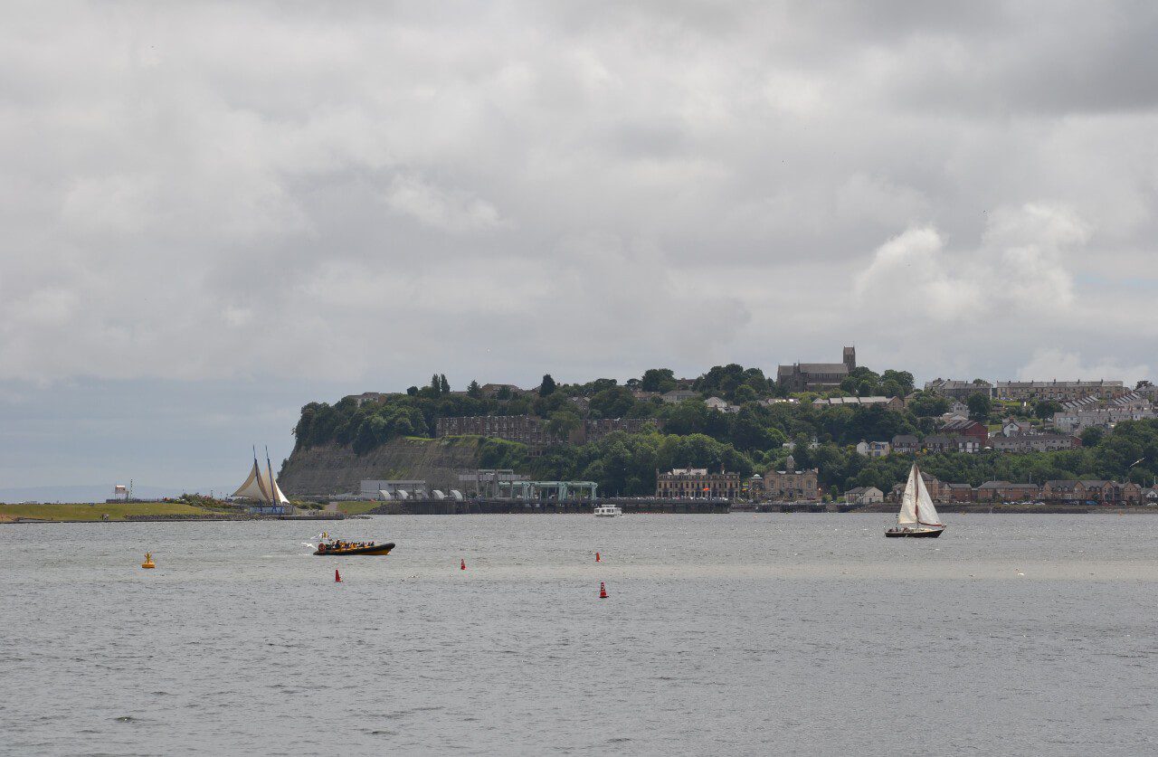 Widok na zatokę Cardiff Bay