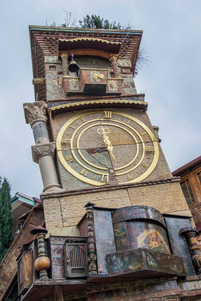 Wieża zegarowa w Tbilisi