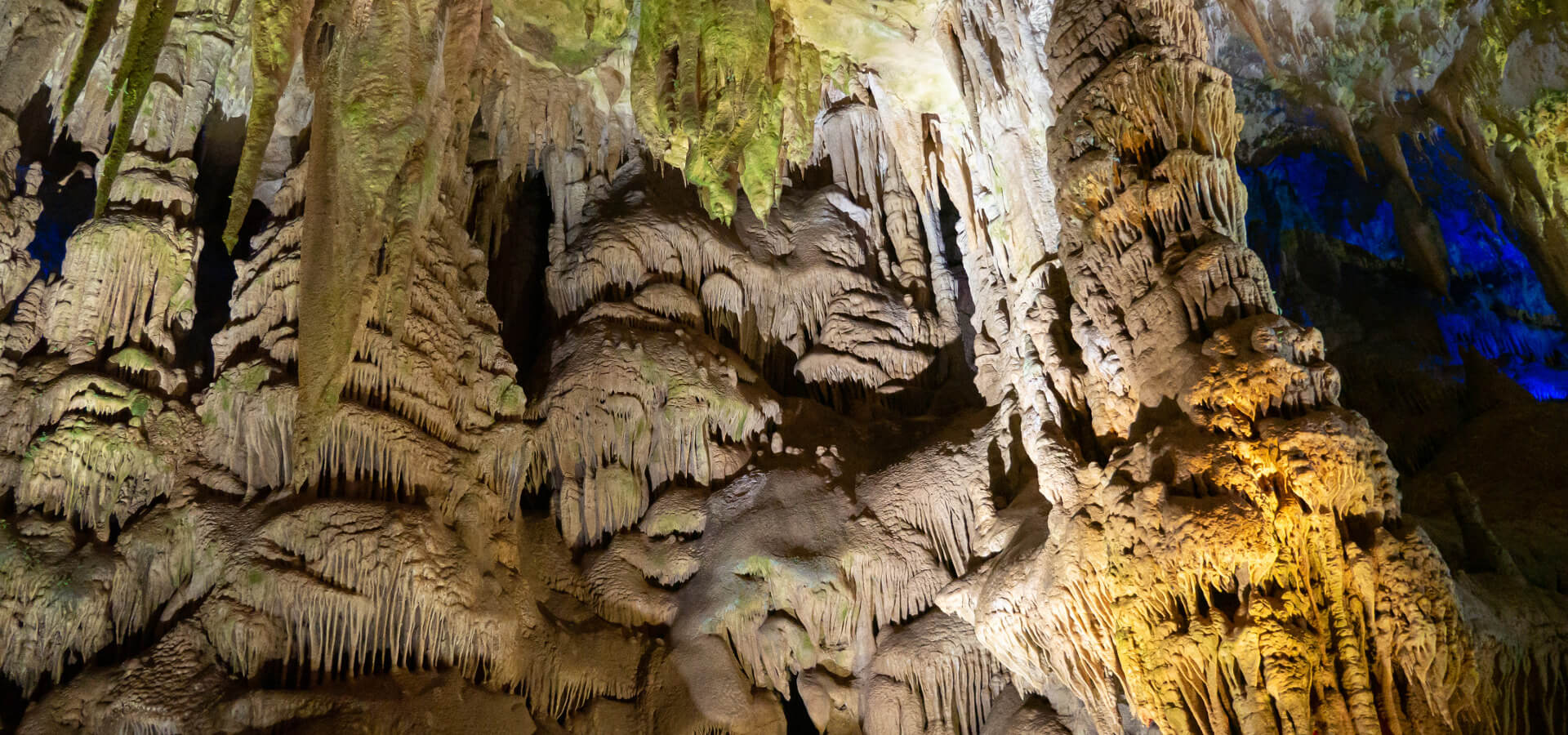 Jaskinia PROMETEUSZA - podziemna atrakcja w okolicach Kutaisi w Gruzji