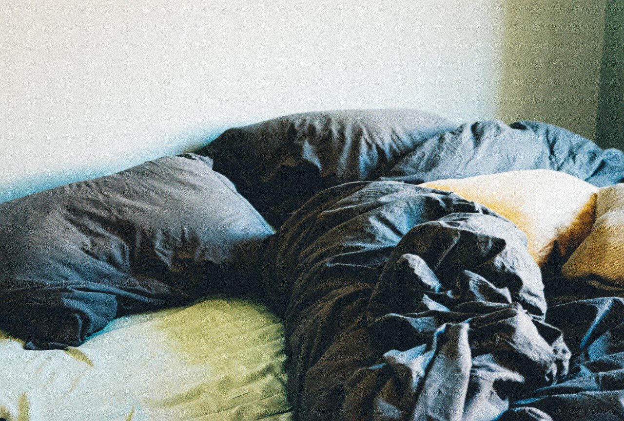 airbnb jak korzystać poduszki pokój hotel