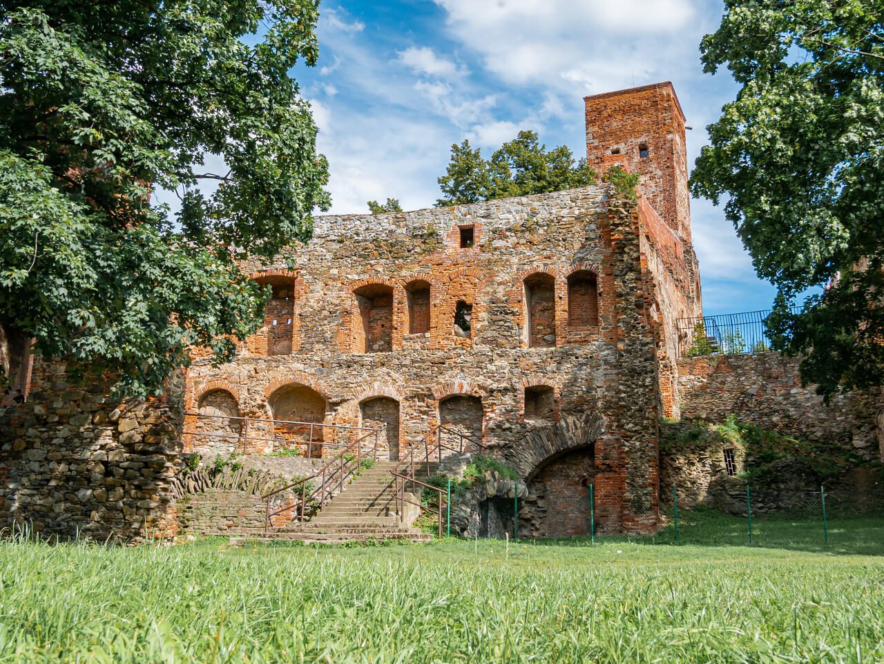 Ruiny zamku w Ząbkowicach Śląskich