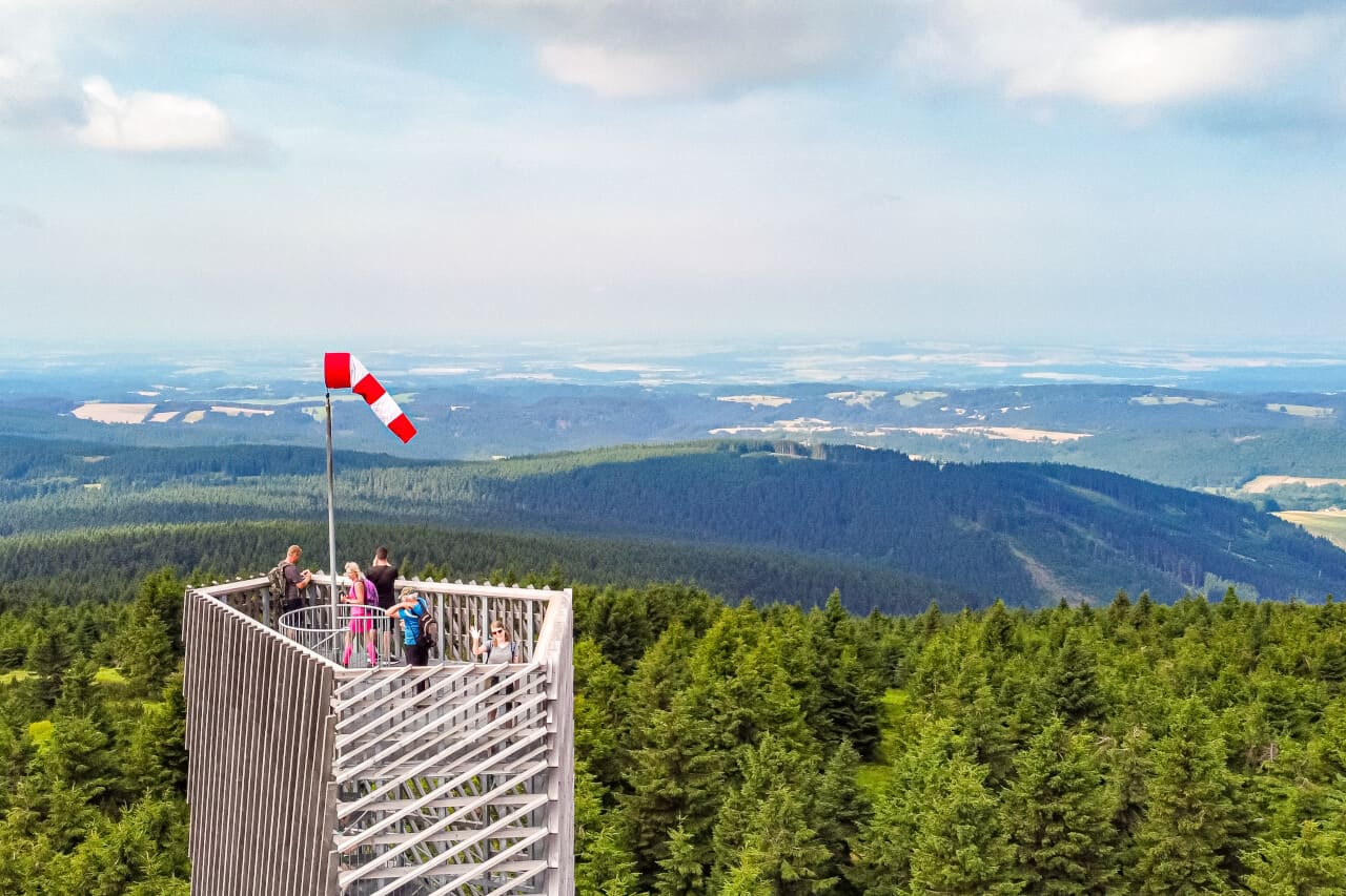 Wieże widokowe w Czechach punkty widokowe blisko granicy z Czechami pogranicze Wielka Desztna
