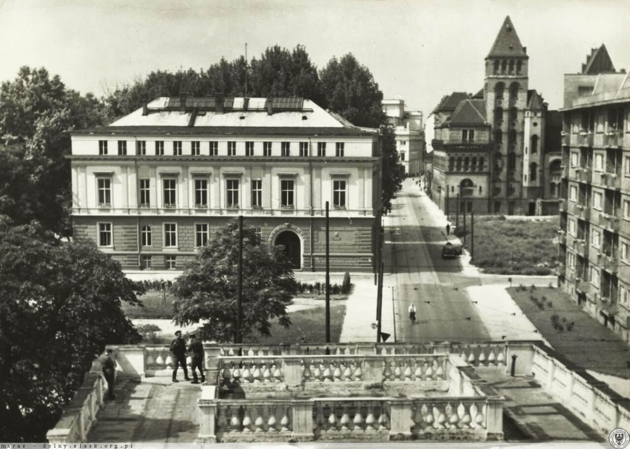 Pałac Leipzigerów Ciekawe Nieoczywiste Atrakcje Wrocławia Blisko Rynku Wzgórze Partyzantów zdjęcie archiwalne