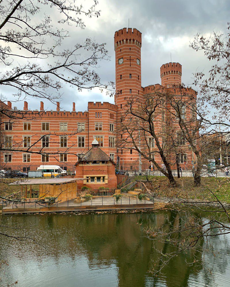 Sąd Okręgowy Stare Miasto Podwale ciekawe nietypowe atrakcje Wrocławia co warto zobaczyć Fosa Miejska