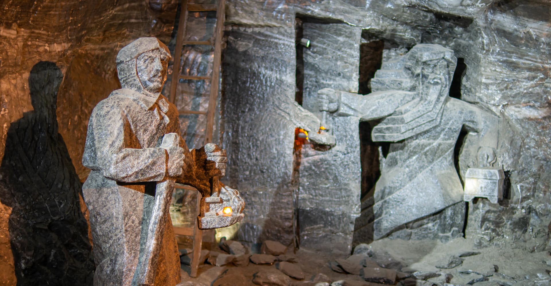 Kopalnia Soli Wieliczka - zwiedzamy bezcenną atrakcję z listy UNESCO i jeden z cudów Polski, który powinieneś odwiedzić