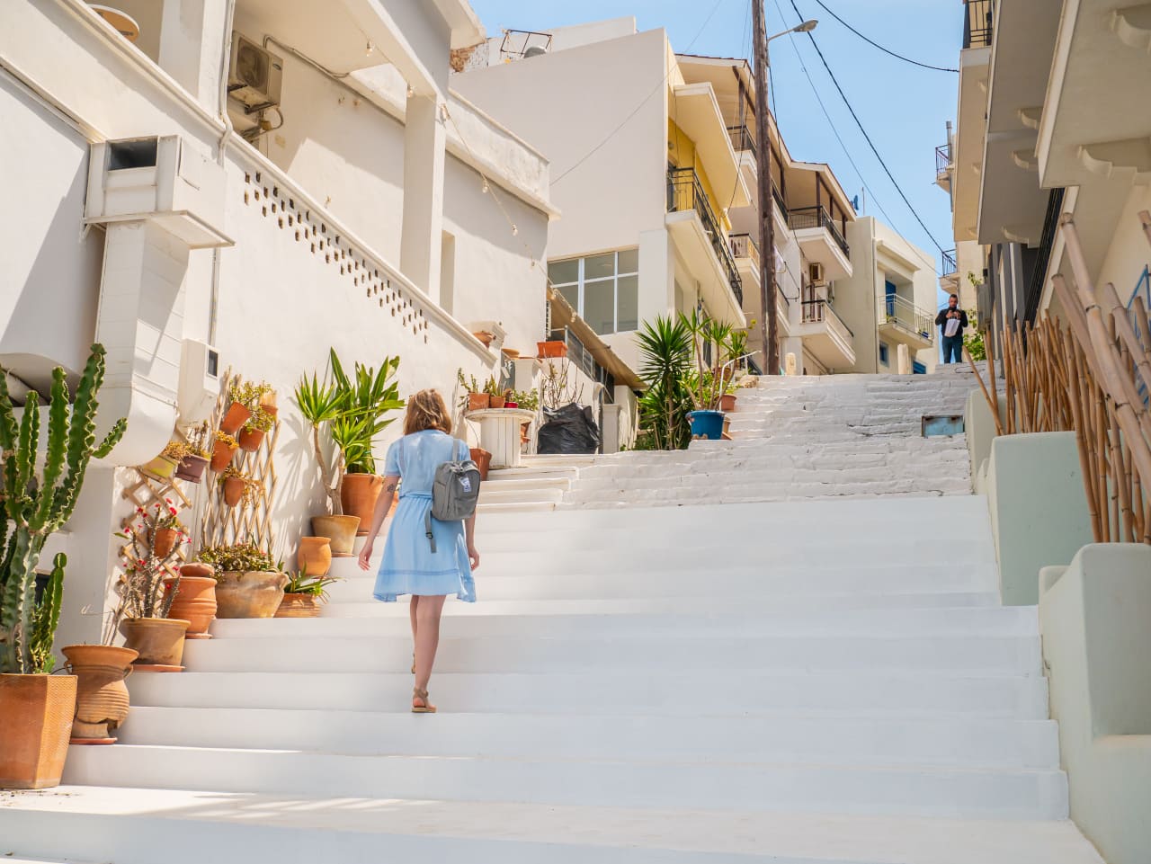 Kreta Agios Nikolaos uliczka białe schody