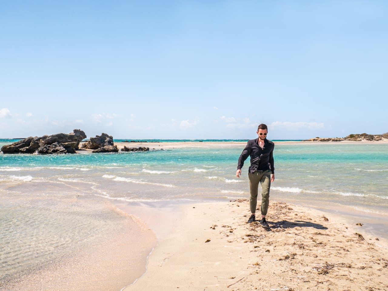 Kreta plaża Elafonisi chłopak