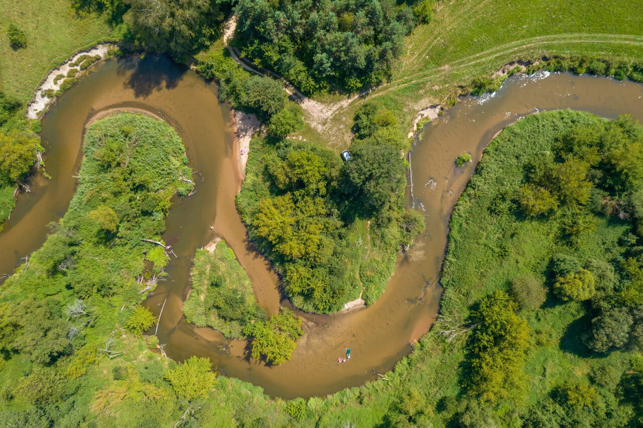rzeka z drona
