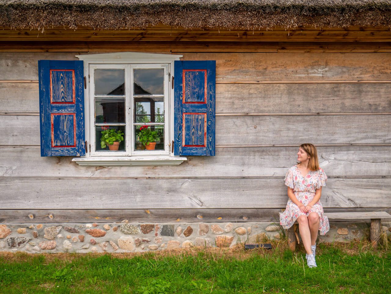 Wiączemin Polski skansen okno dziewczyna