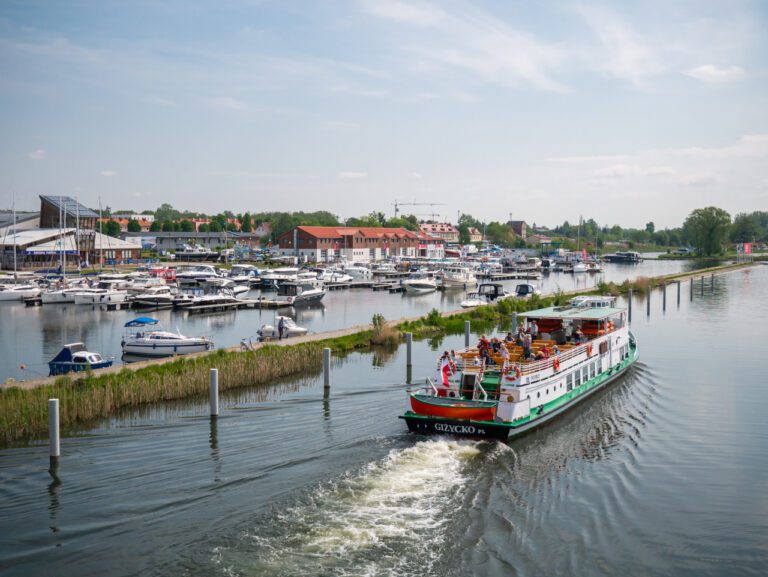 Giżycko Marina rejs wycieczkowy