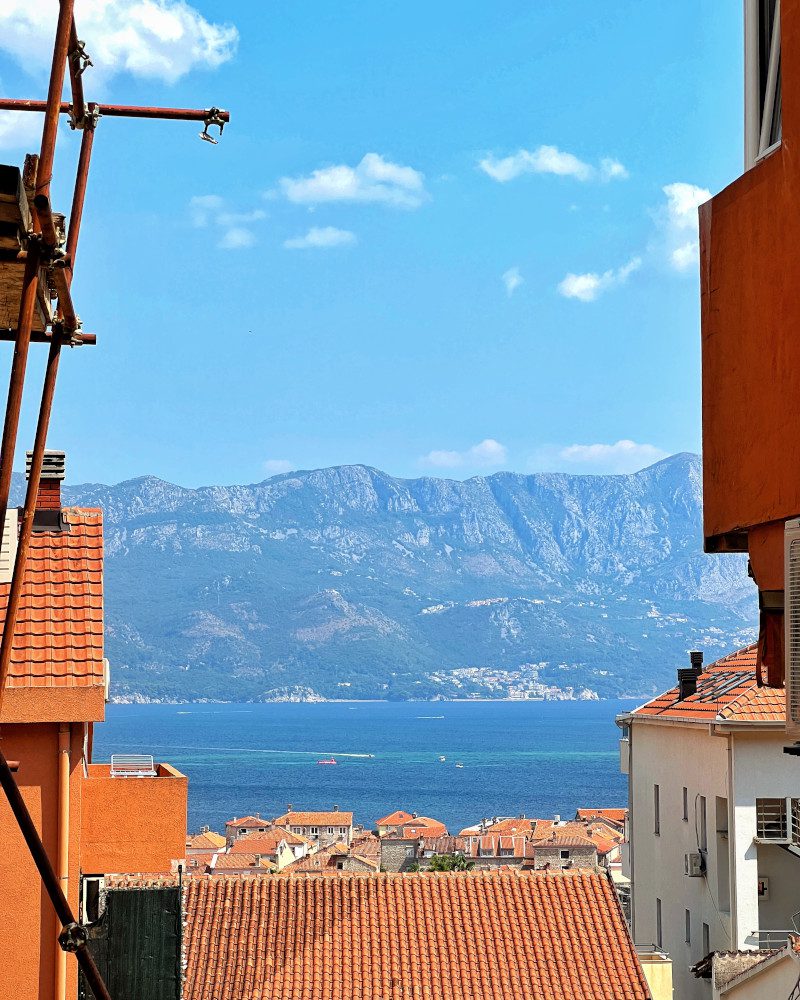 Czarnogóra Budva panorama miasto góry