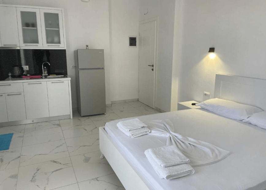 Albania Ksamil Villa Denis Ksamil łóżko