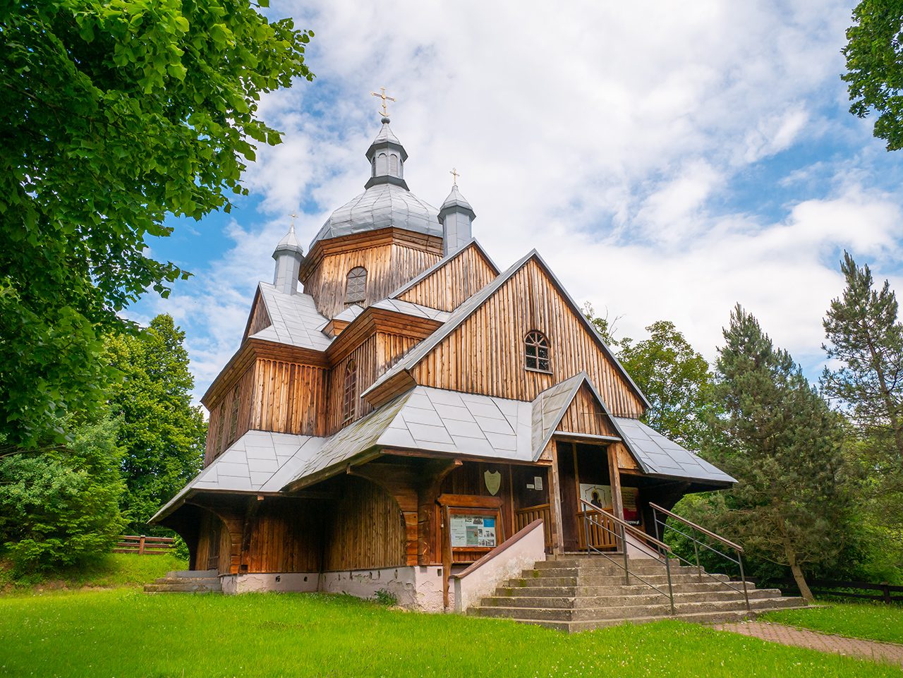 Bieszczady Szlak Architektury Drewnianej cerkiew