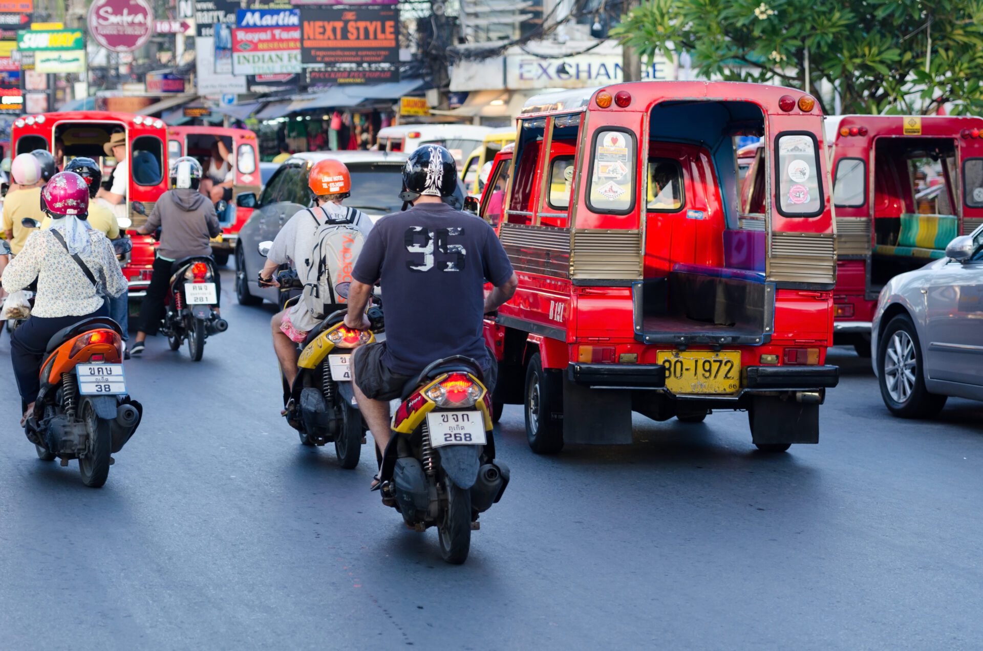 Phuket Tajlandia wynajem auta jak wypożyczyć samochód na lotnisku