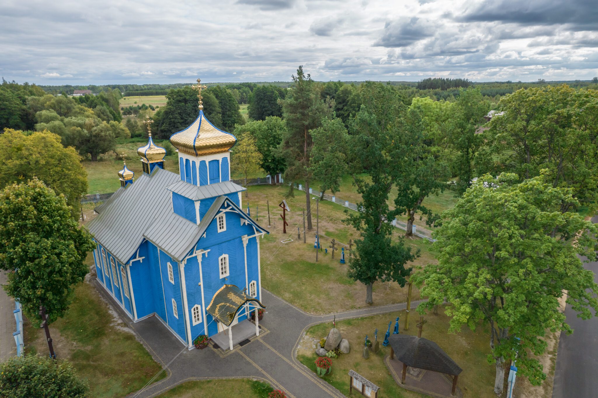 Cerkiew w Dubiczach Cerkiewnych z drona