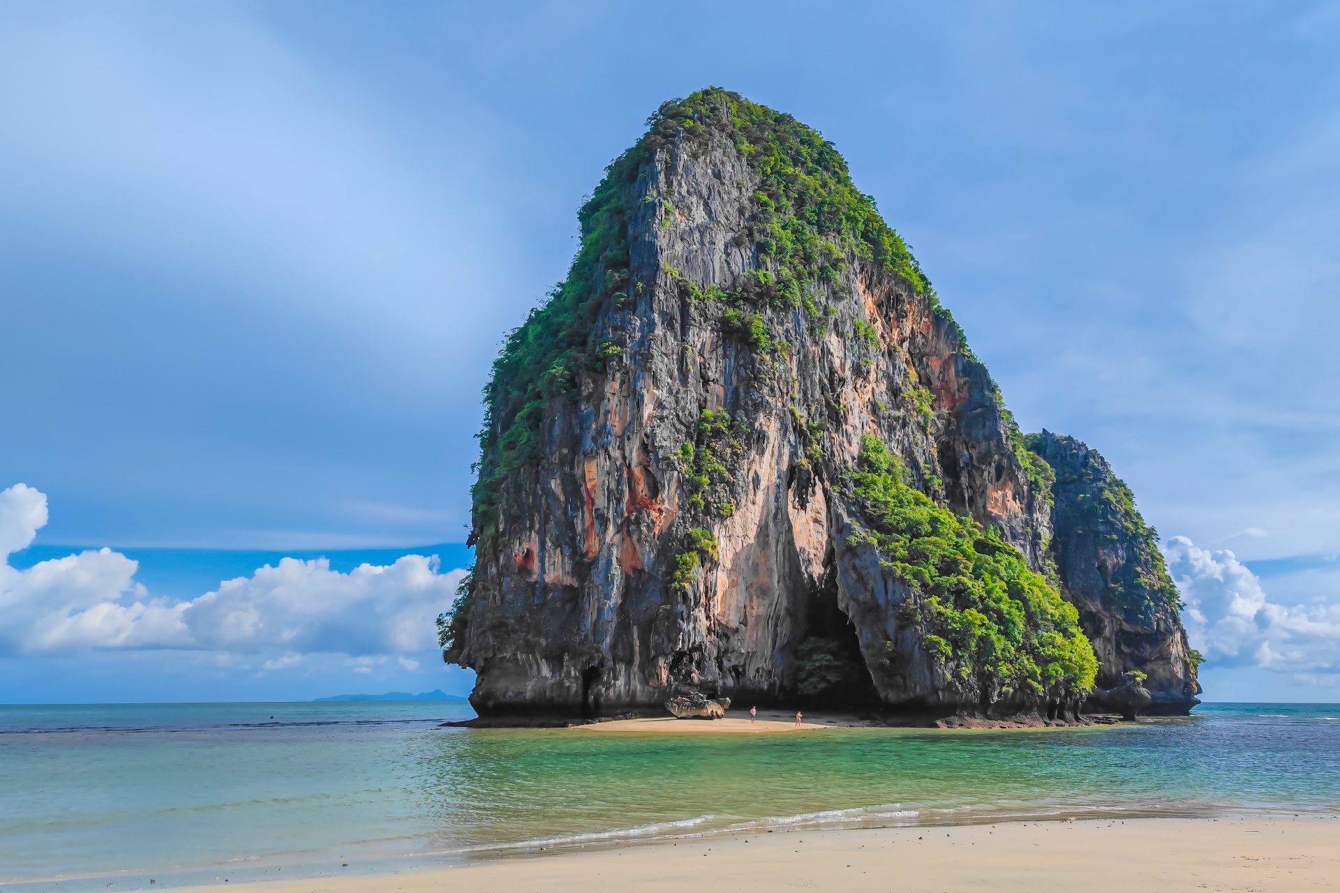 Atrakcje Krabi Tajlandia co warto zobaczyć morze skały zatoka