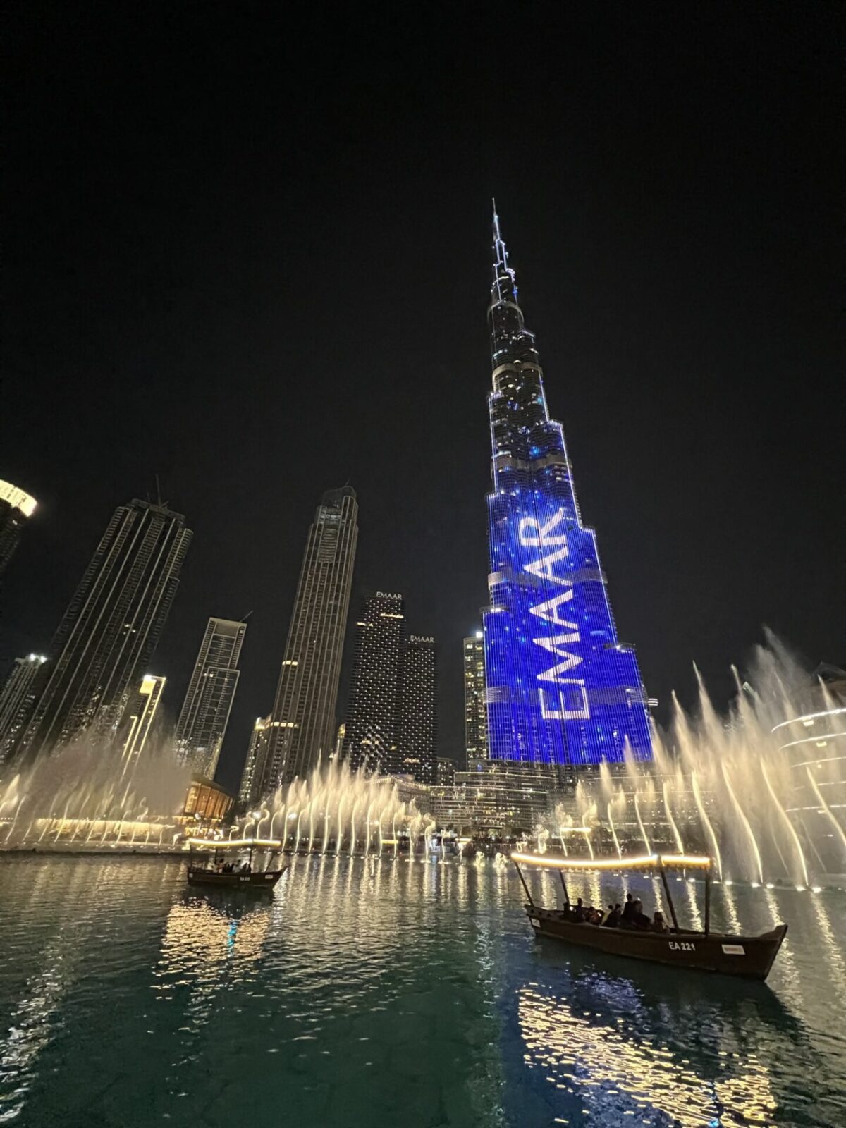 Burj Khalifa fontanny pokaz wieczorny