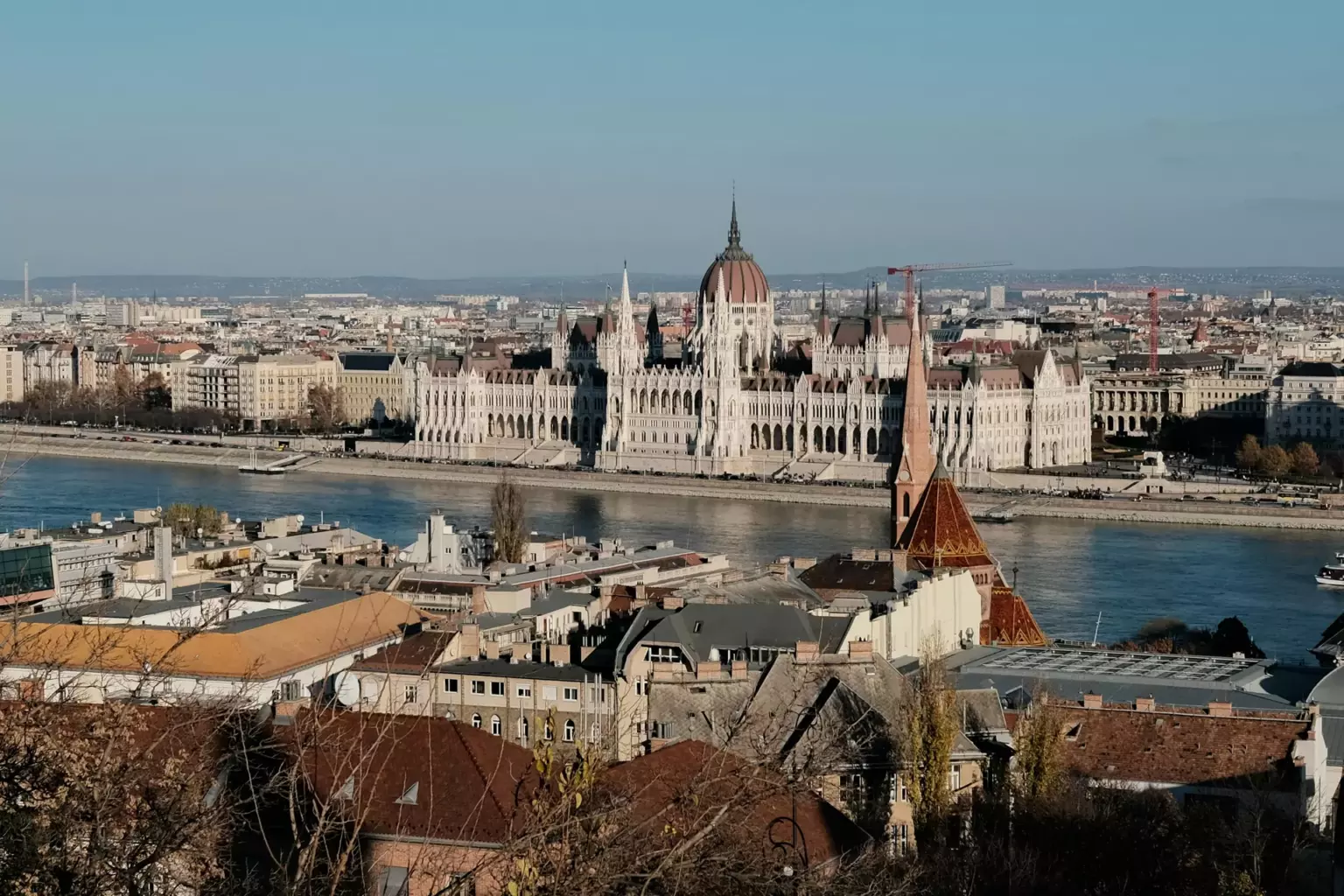 Budapeszt Dunaj budynki parlament