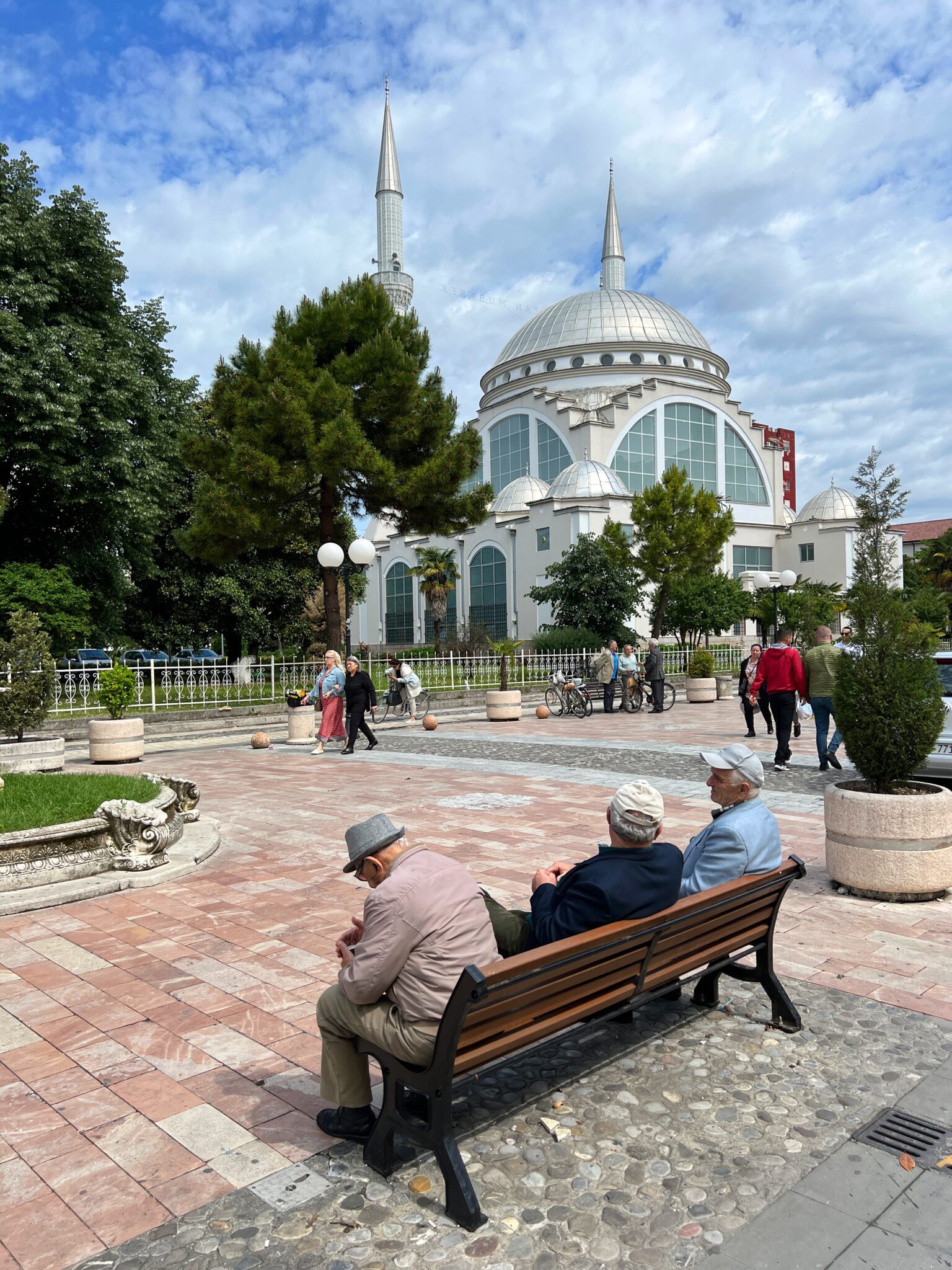 Albania Szkodra centrum deptak meczet