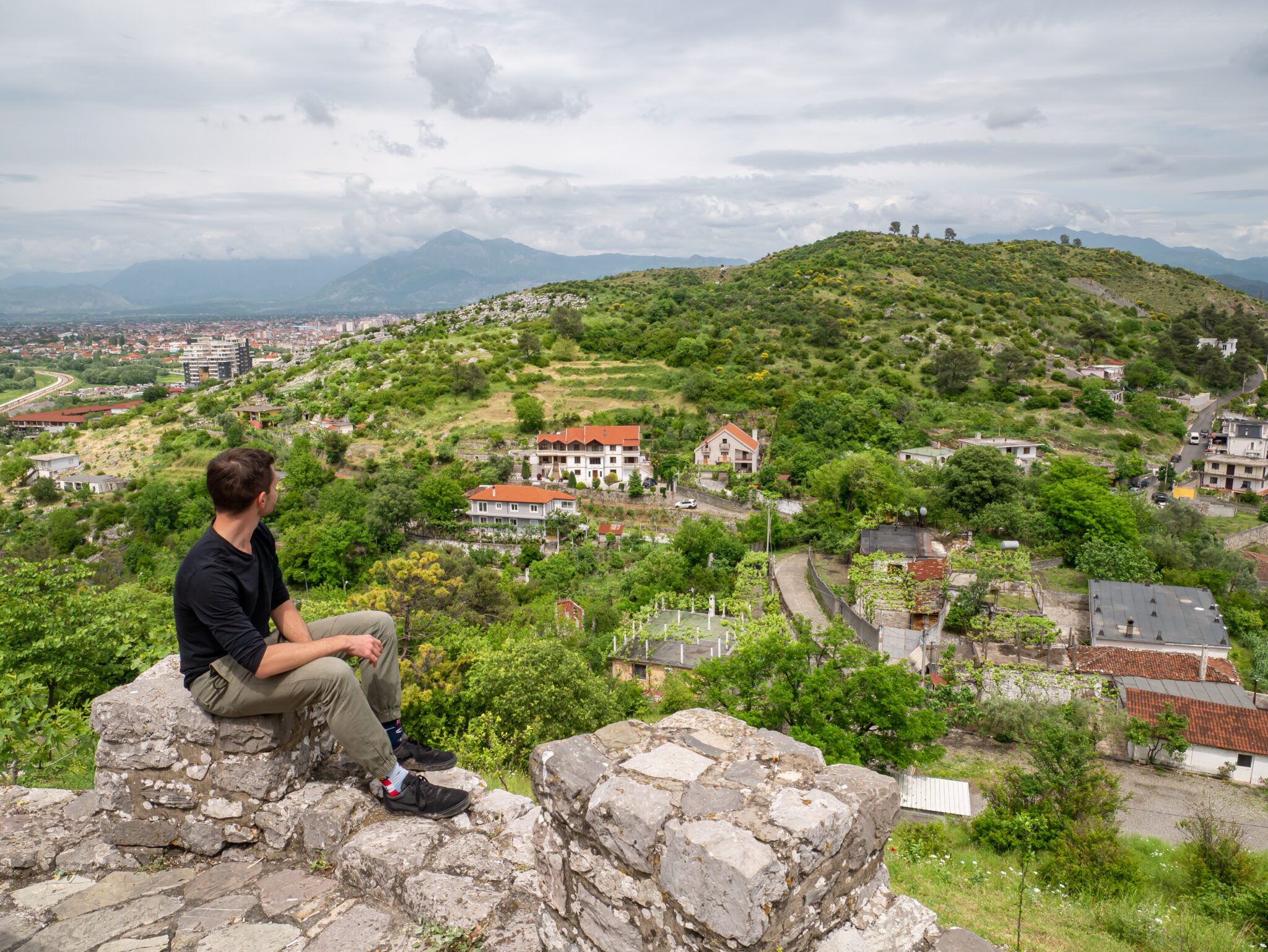 Albania Szkodra zamek Rozafy widok chłopak