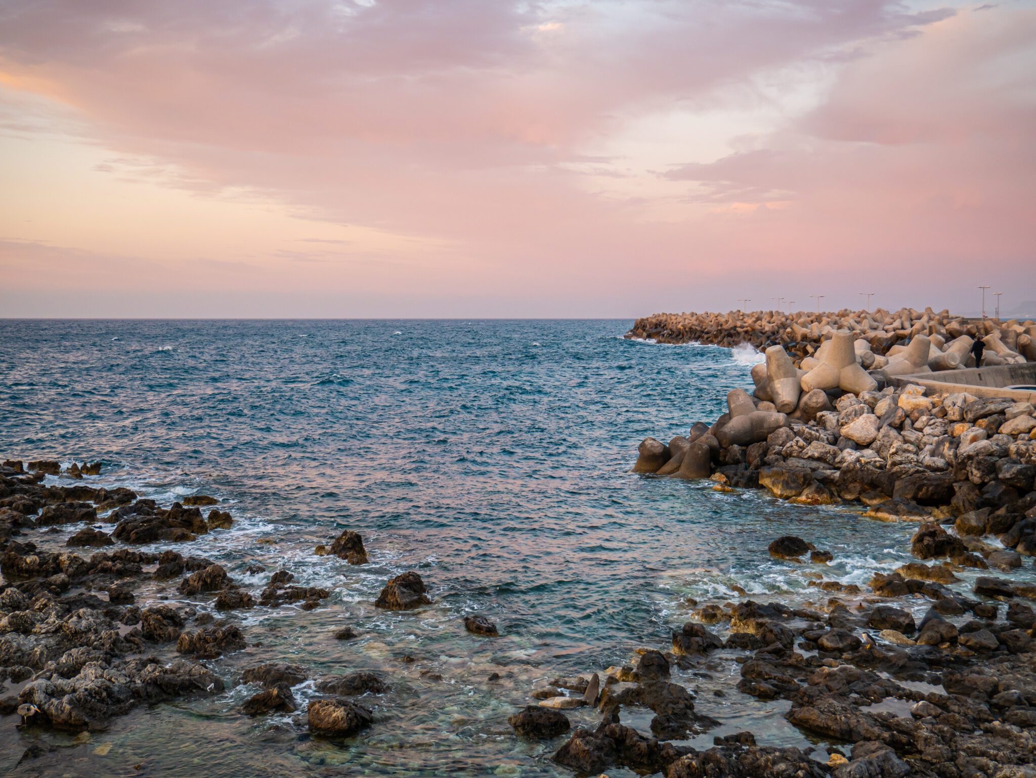 Kreta Retimno morze kamienie