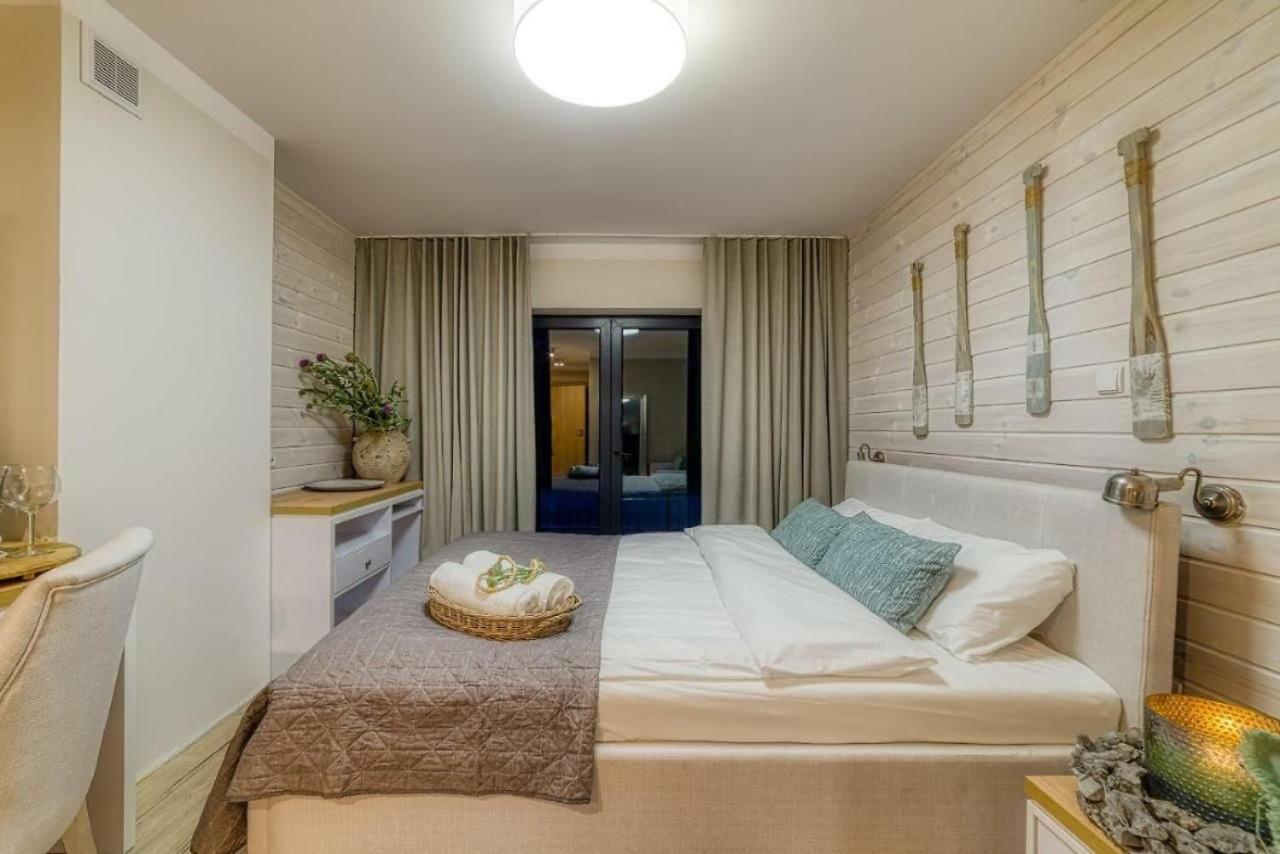 Hotel Natura Mierzei 30 gdzie spać Krynica Morska łóżko