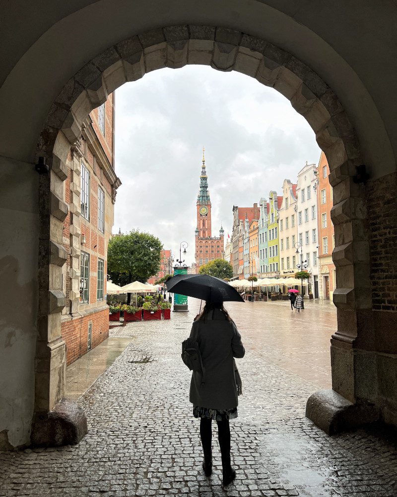 Gdańsk przejście kościół dziewczyna