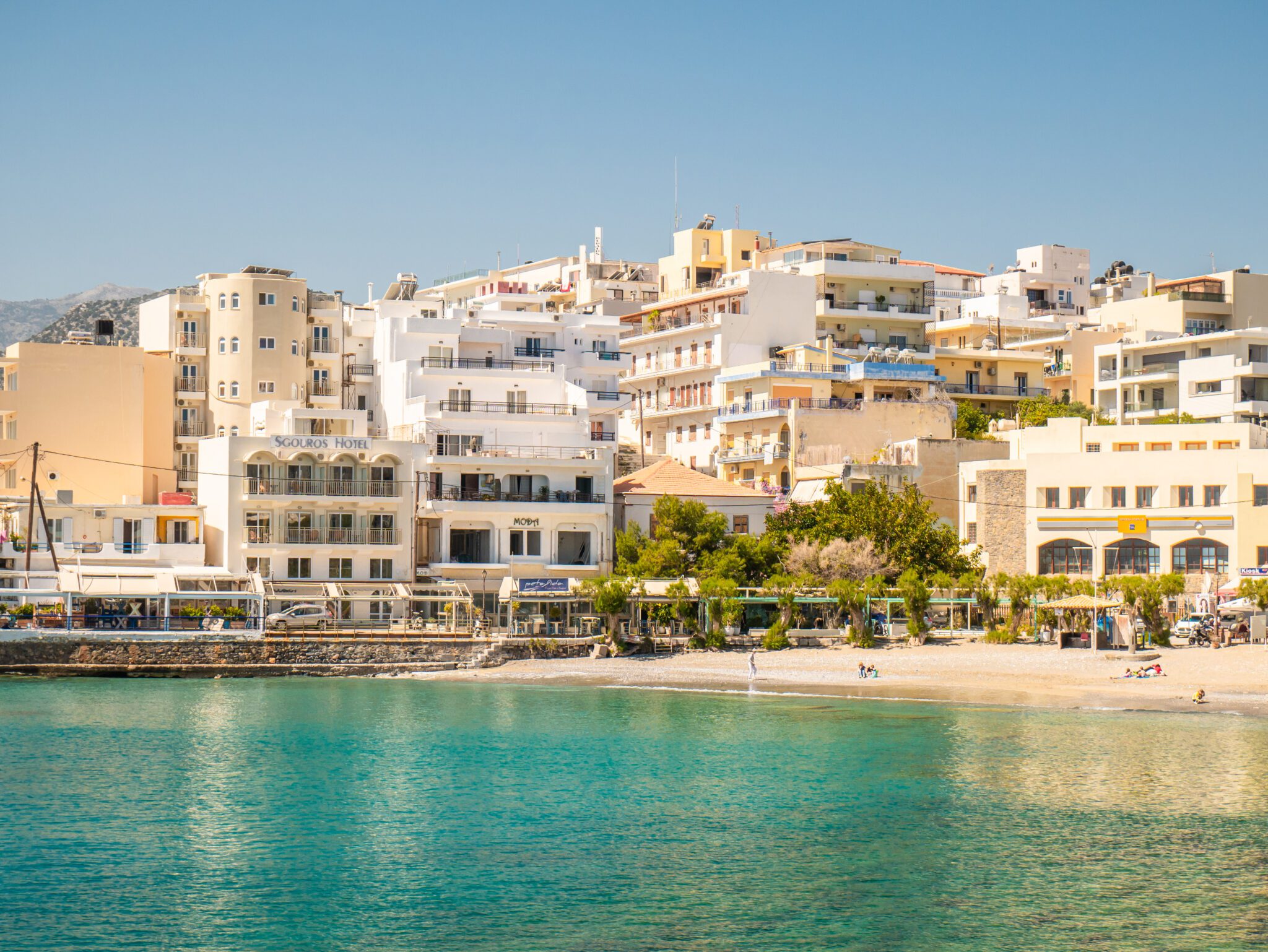Kreta Agios Nikolaos plaża budynki