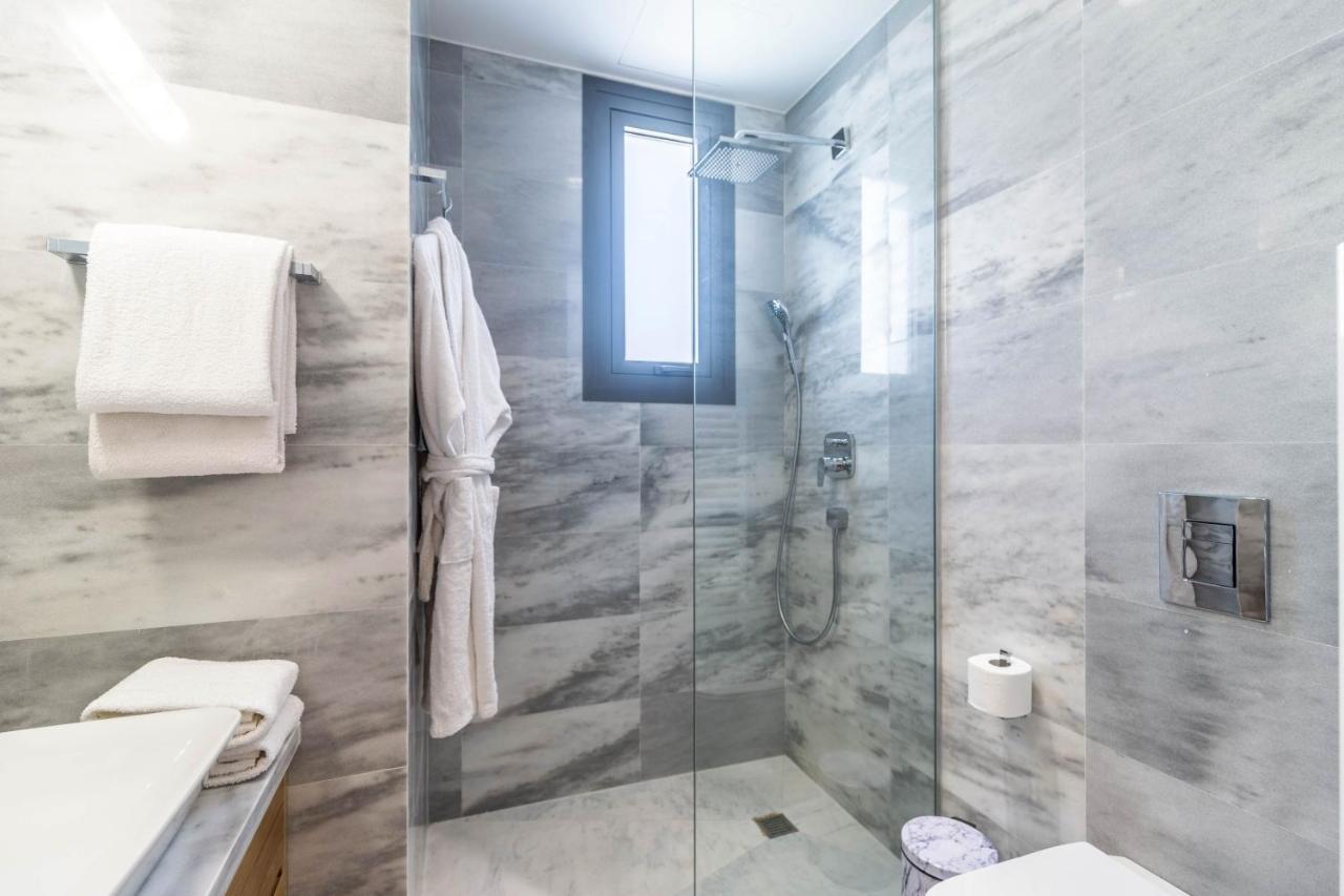 SOFIA Luxury Residence gdzie spać Pafos łazienka