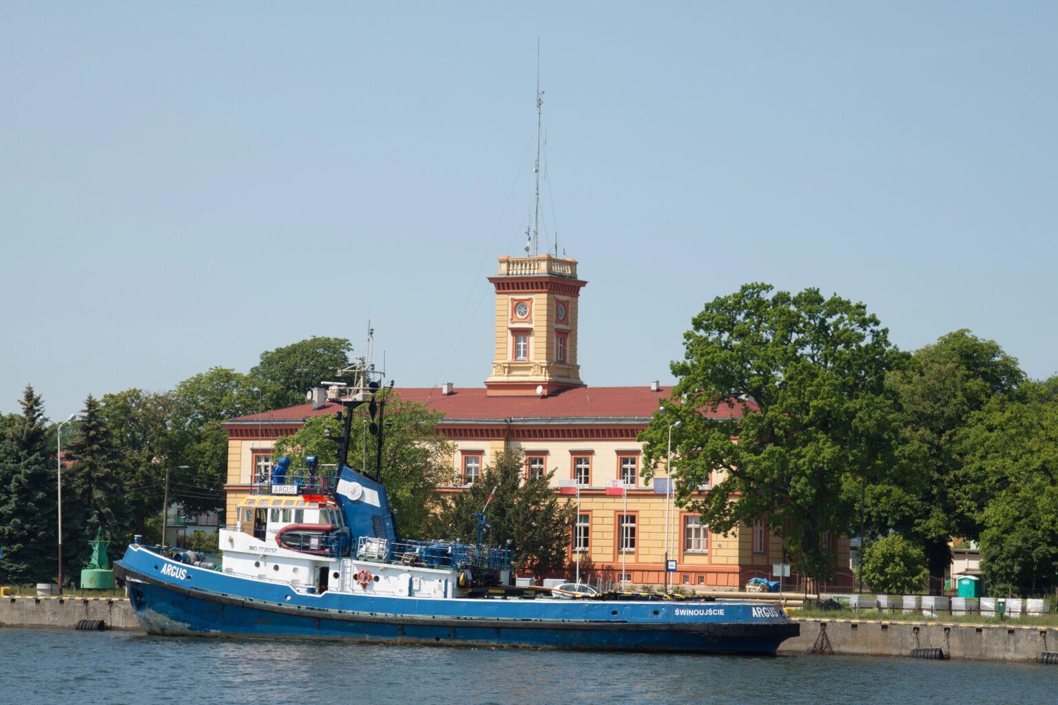 Świnoujście statek woda port