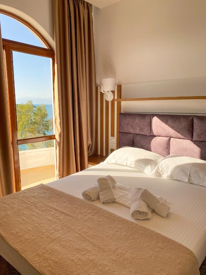 Hotel Meta Ksamil gdzie spać Albania pokój z widokiem