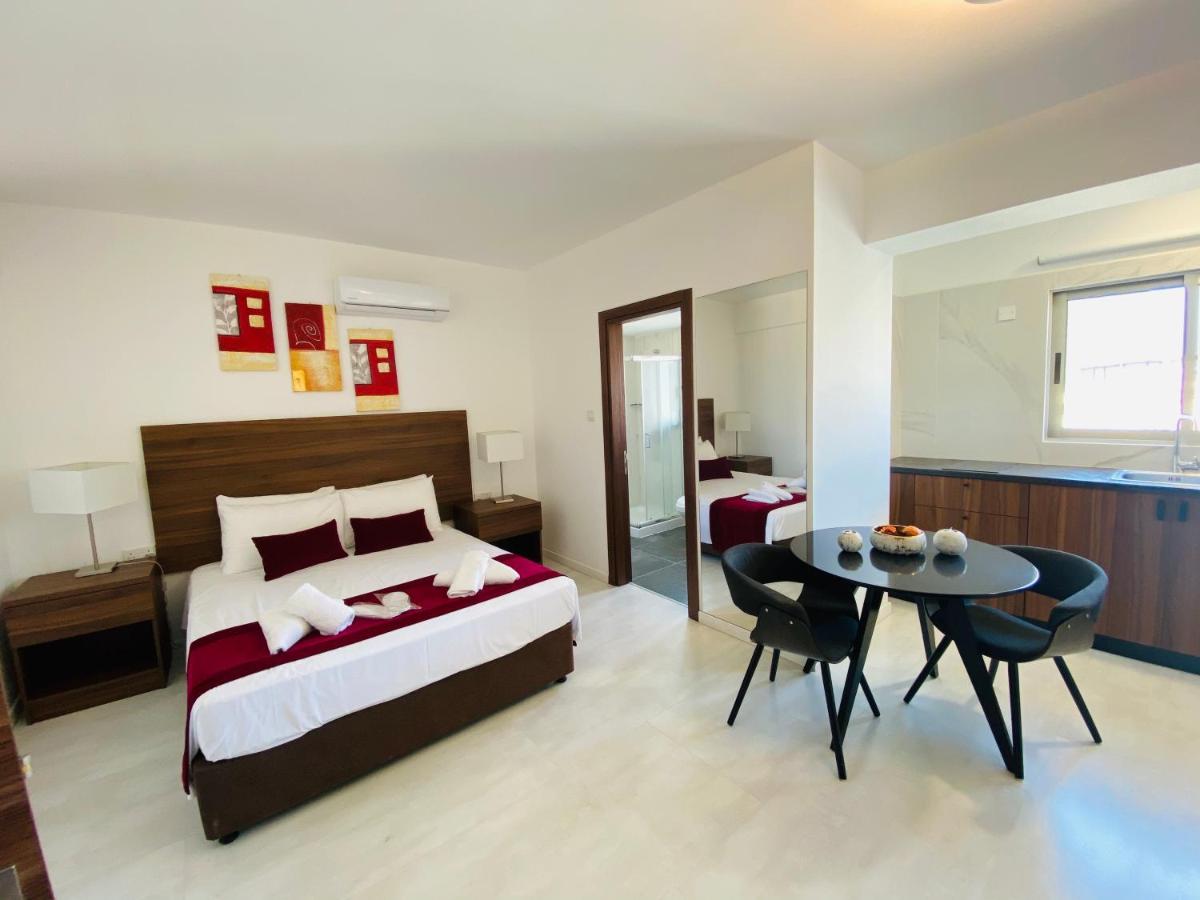 Eleonora Hotel Apartments gdzie spać Larnaka pokój dwuosobowy