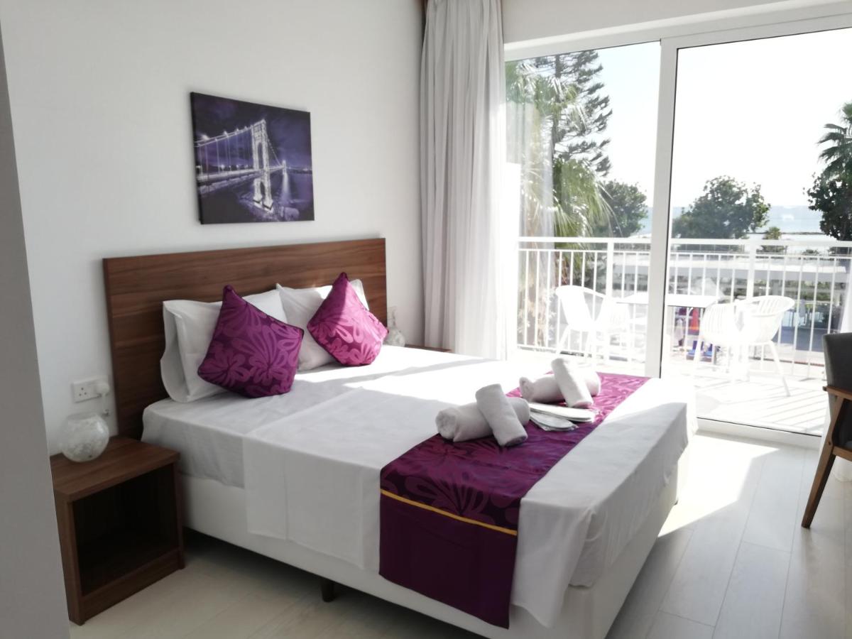 Lysithea Hotel gdzie spać Larnaka pokój dwuosobowy