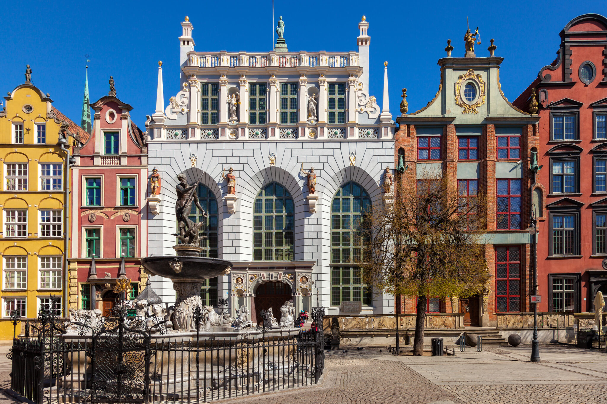 Gdańsk fontanna Dwór Artusa Rynek