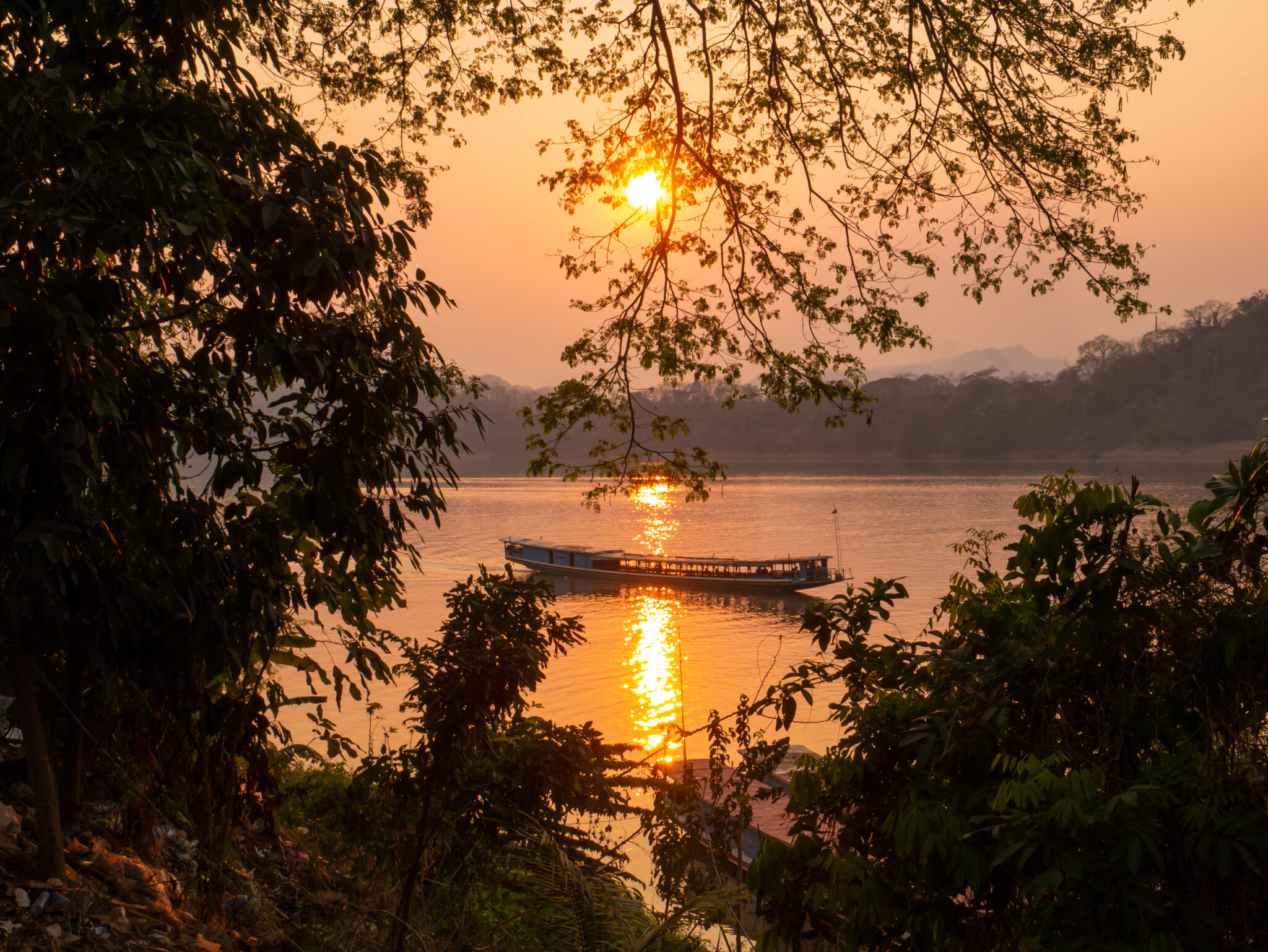 Laos Luang Prabang Mekong zachód słońca