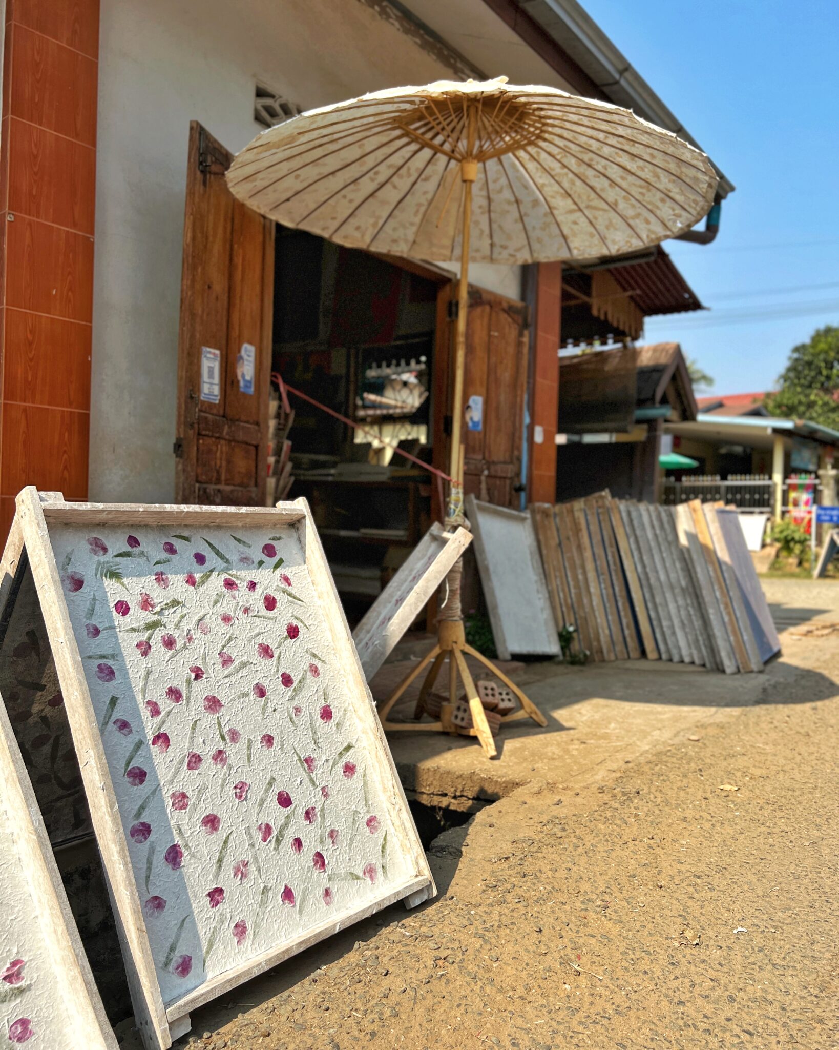 Laos Luang Prabang ramki z papierem czerpanym