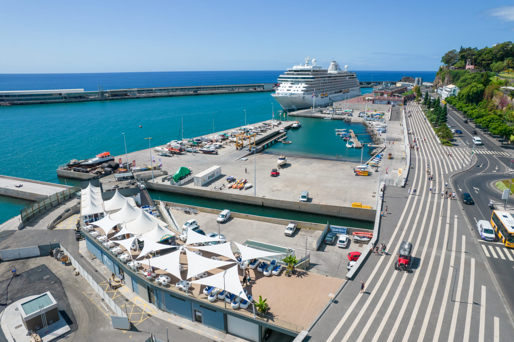 Funchal port wielki statek