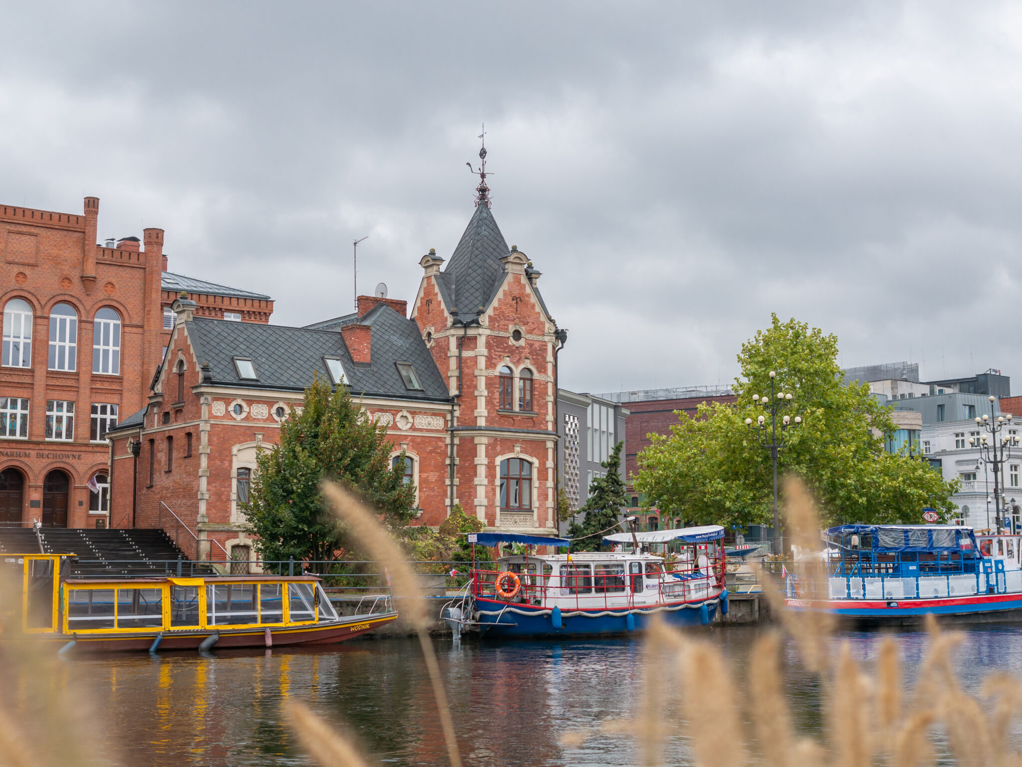 Bydgoszcz Pałac Lloyda statki woda