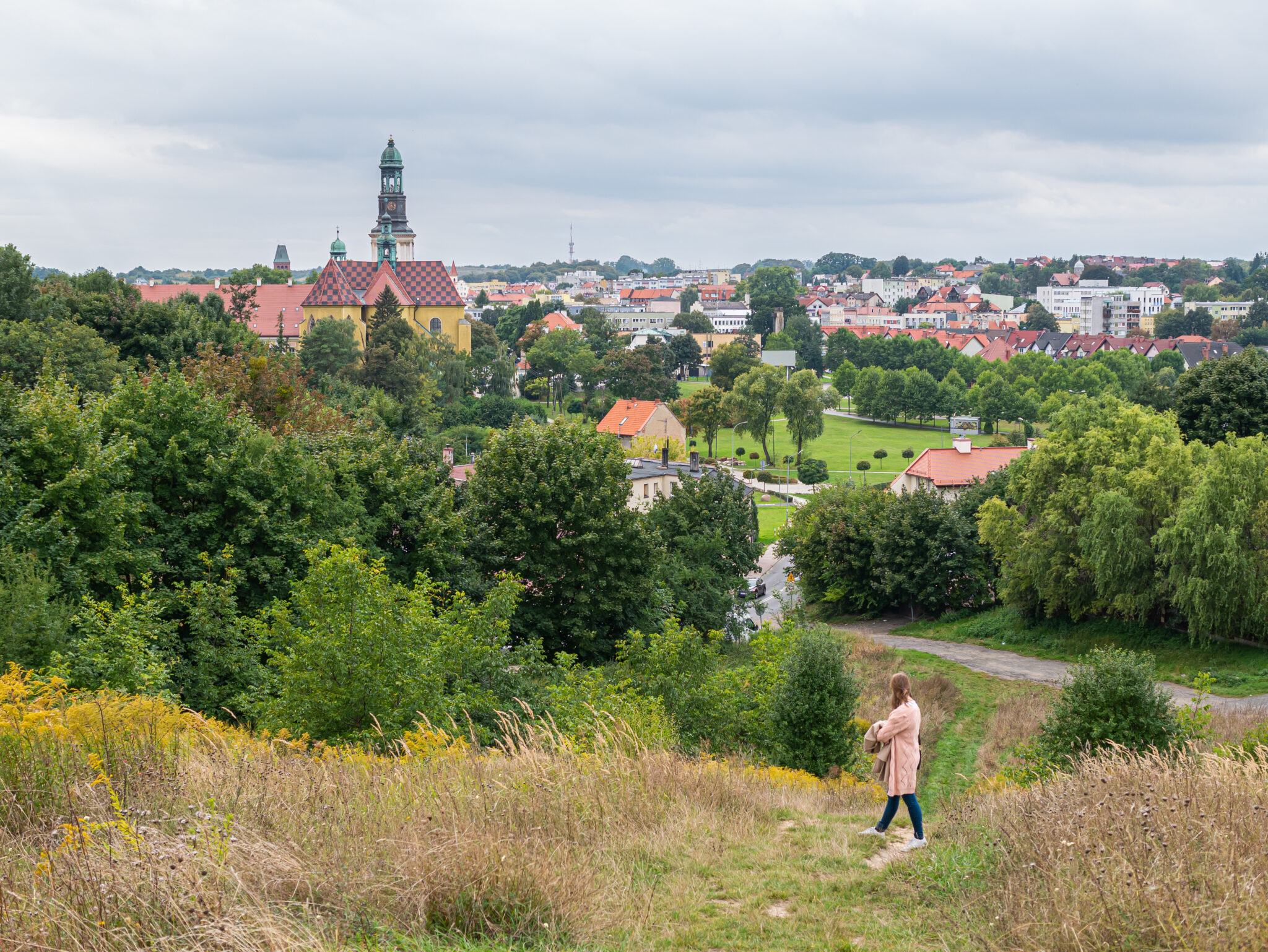 Trzebnica wzgórze panorama dziewczyna