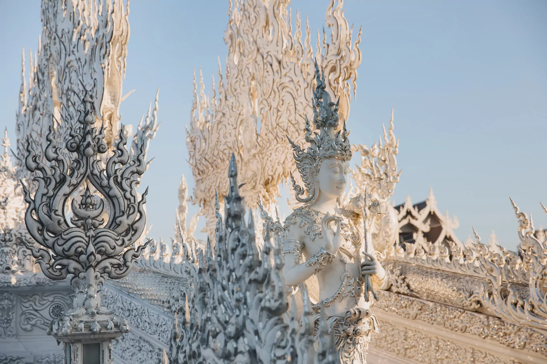 Chiang Rai Biała Świątynia ozdoby 