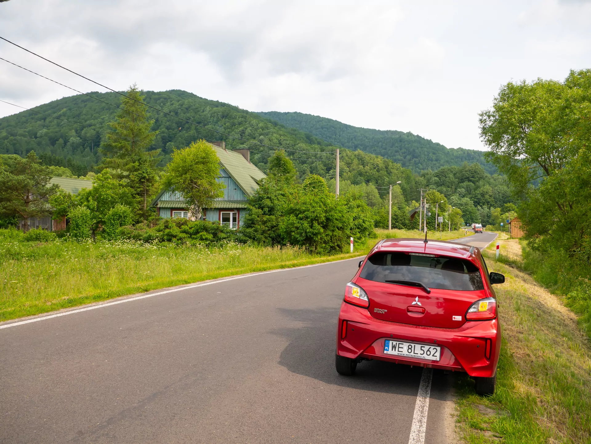widok na Bieszczady, auto