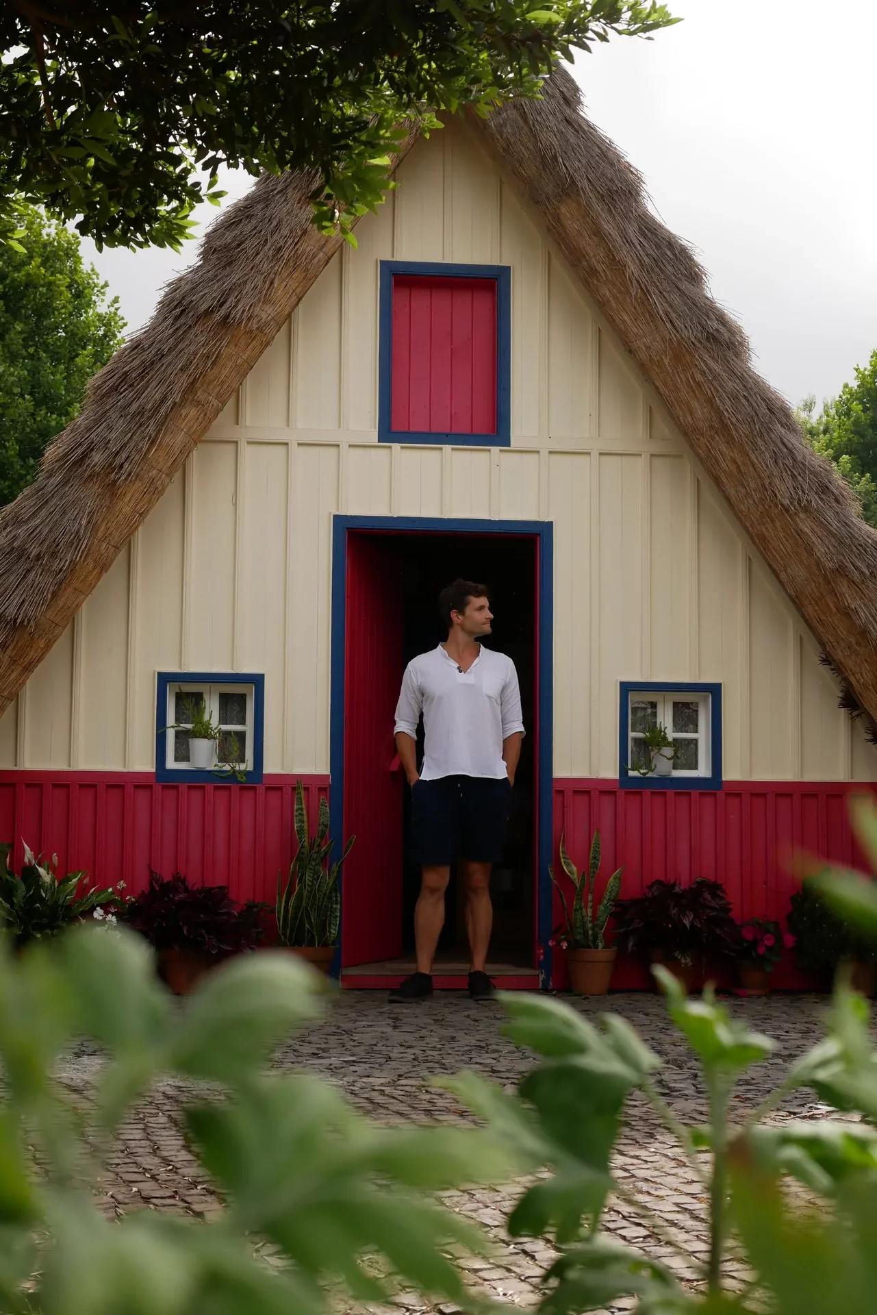 Santana casas de colmo domek mężczyzna rośliny