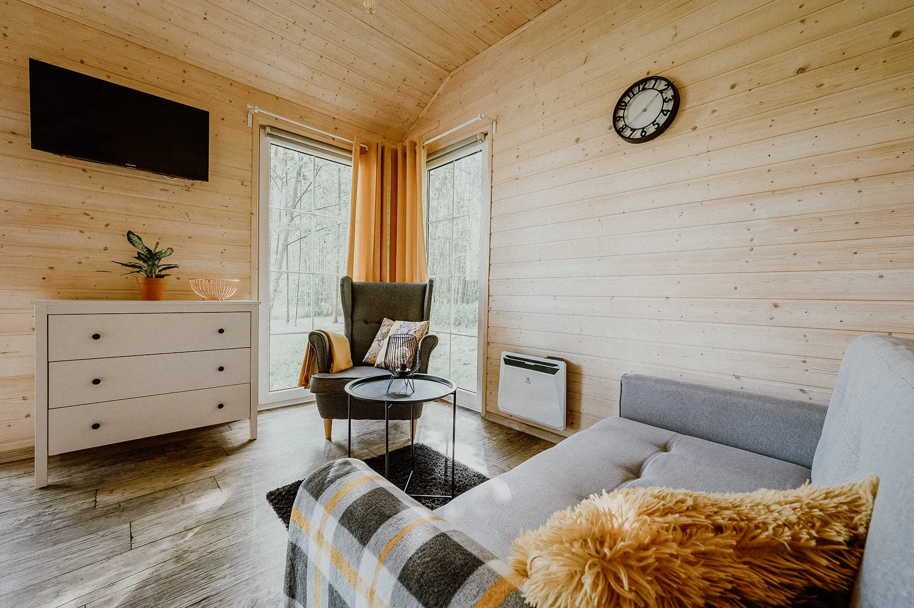 Domki nad stawem - na Spławiu