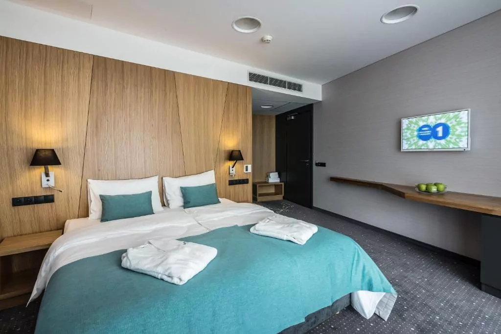 Regatta Hotel Restauracja Spa