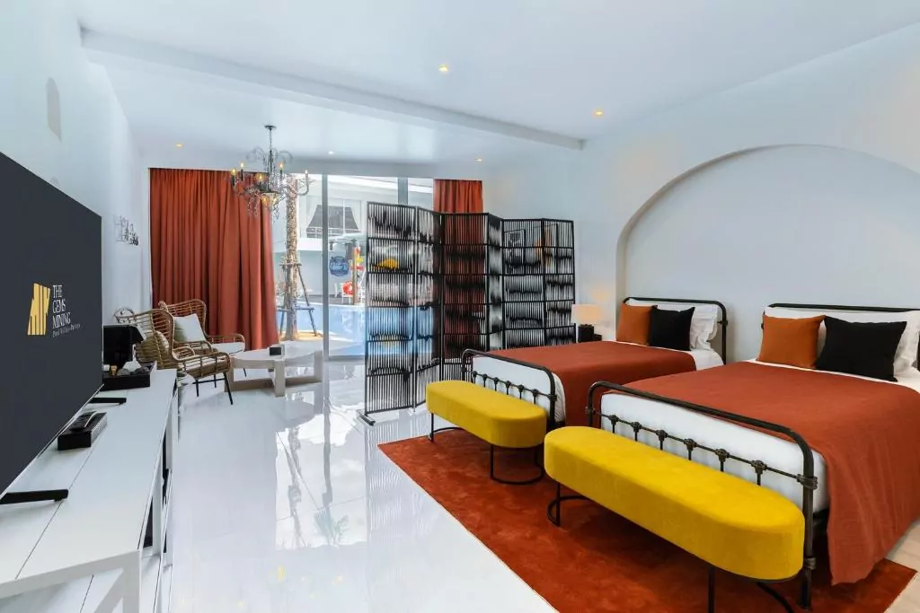 łóżko pościel dywan okno telewizor